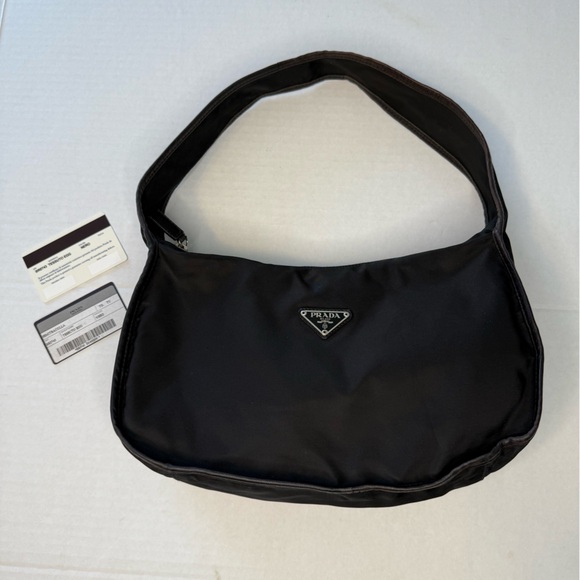 Authentic Vintage Y2K Prada Tessuto EGG Semitracolla  Black Nylon Shoulder Bag - Picture 4 of 15